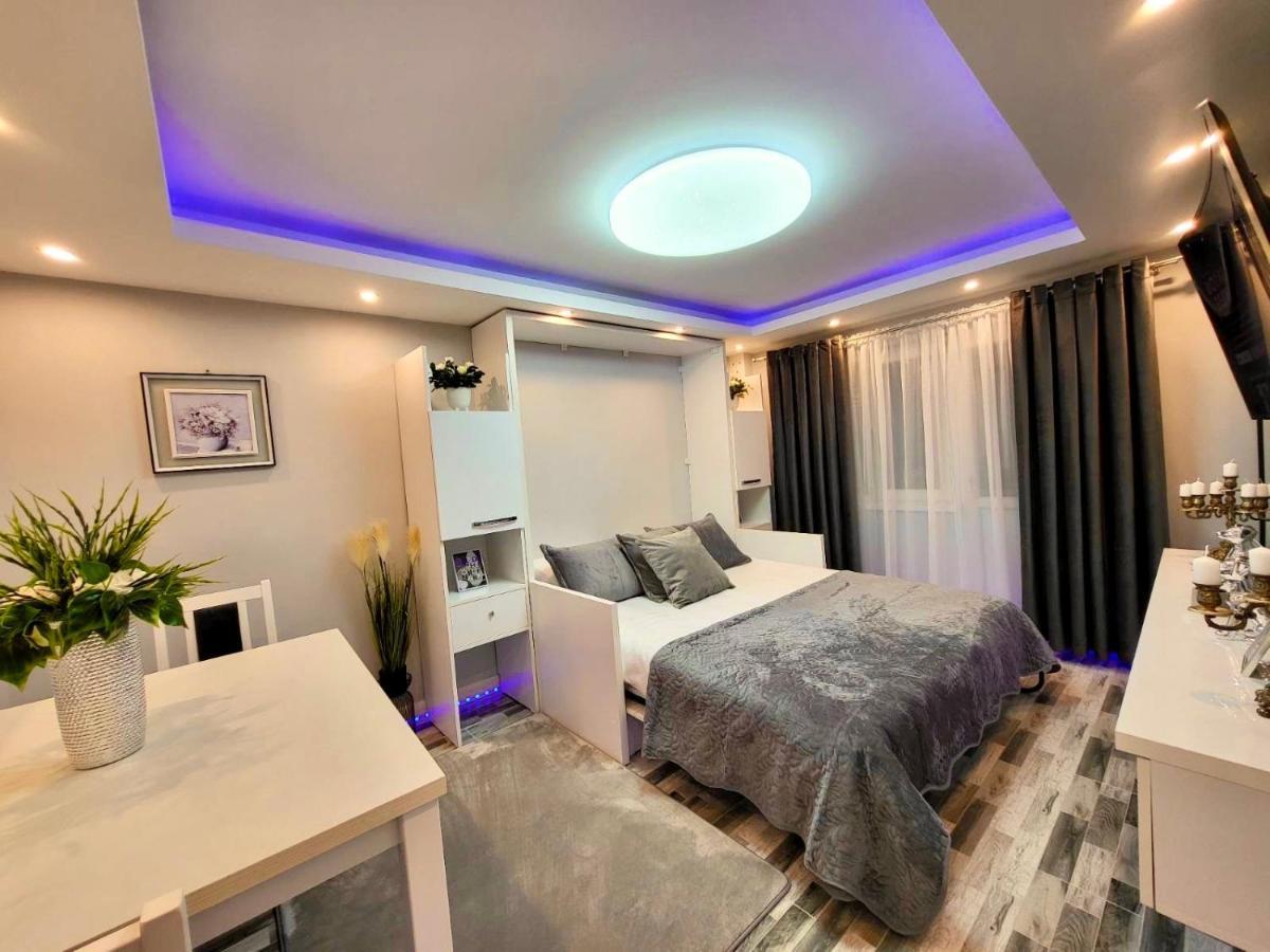 Studio Delux Giurgiu Bagian luar foto